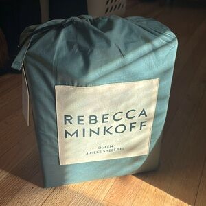 Queen Rebecca Minkoff Queen sheet set